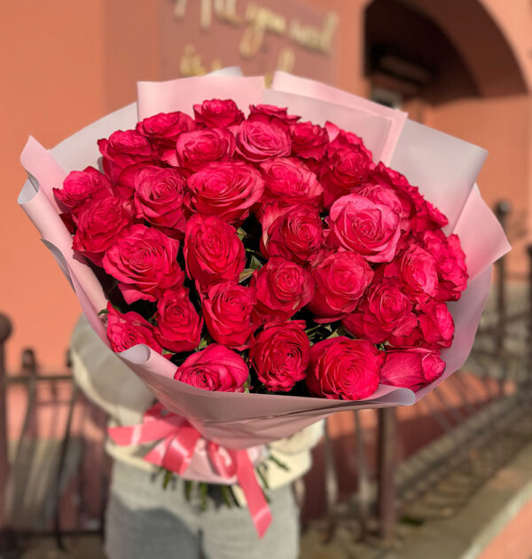 31-importnaja-roza-lola-01.jpg 31-importnaja-roza-lola-01.jpg